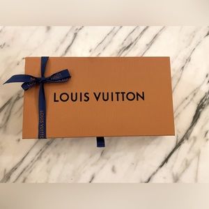 LOUIS VUITTON BOX & BOW